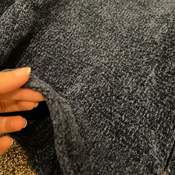 Blue sweater - Picture 7 of 7